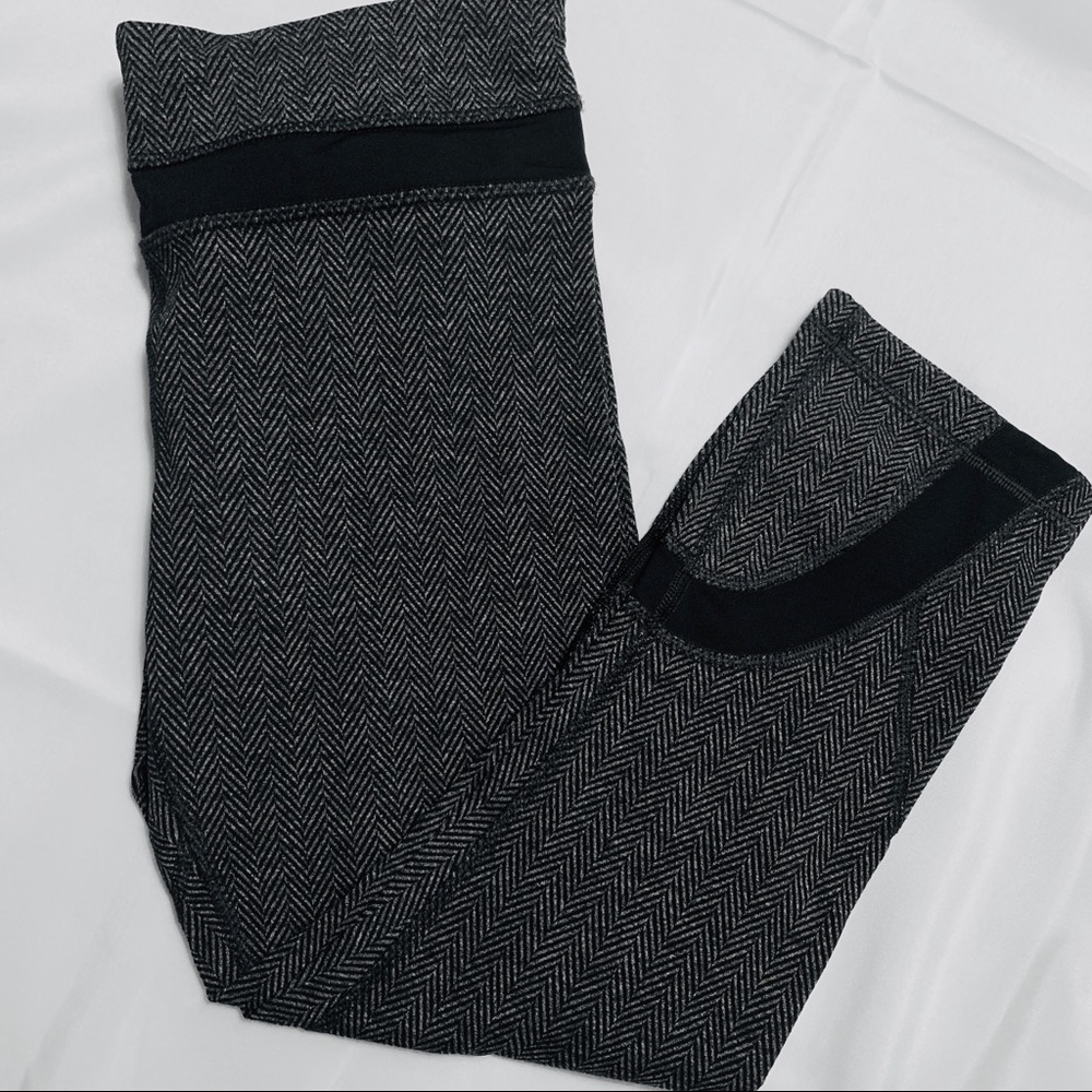 Lululemon NWOT Rare Herringbone Run Inspire Crop